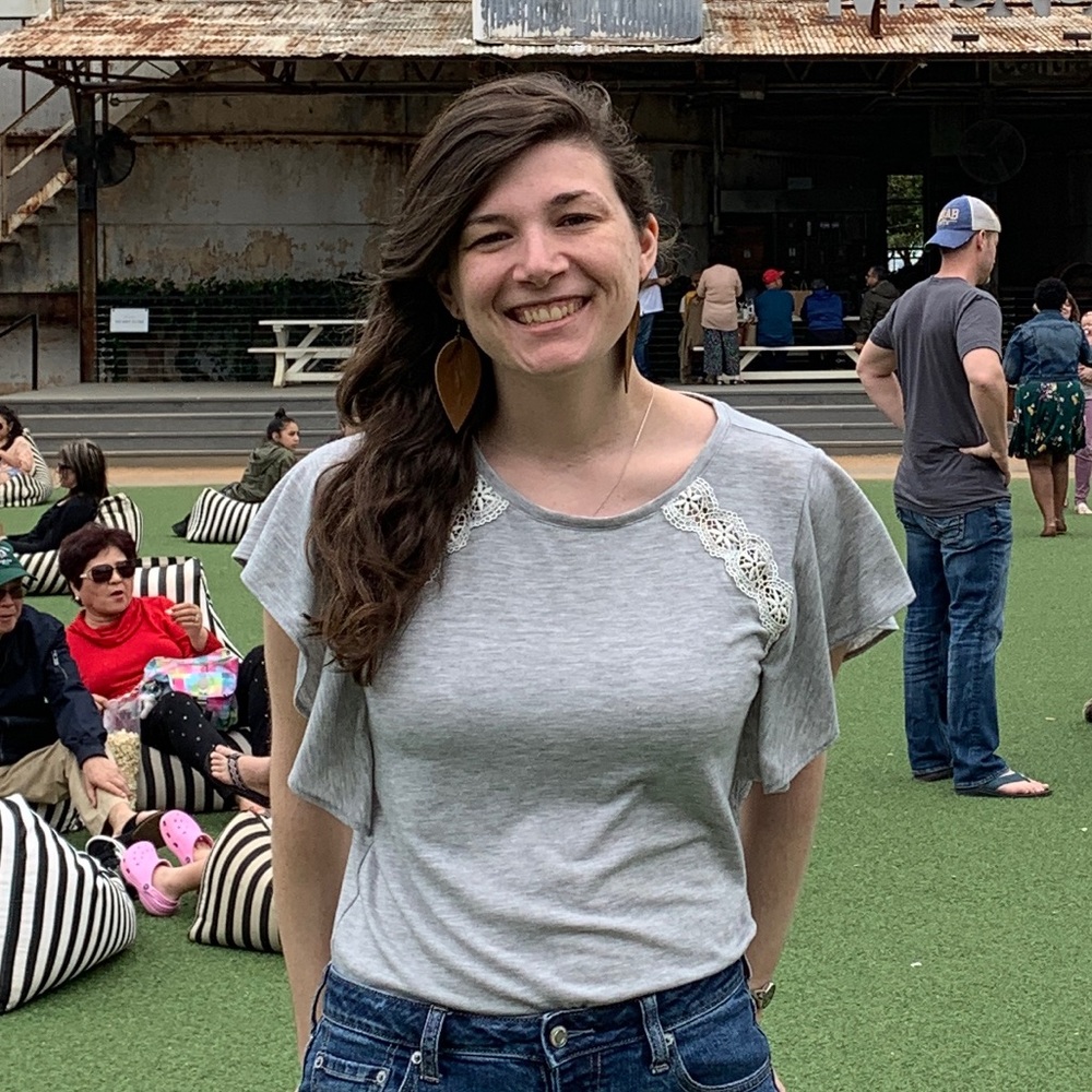Meet your Posher, Abigail